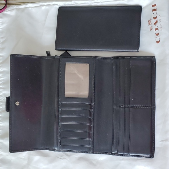 Coach leather black wallet - Picture 4 of 5